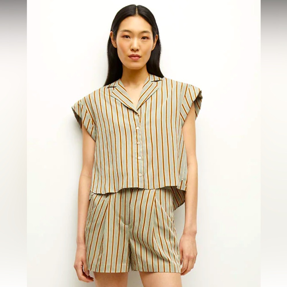 Veronica Beard matching top and shorts